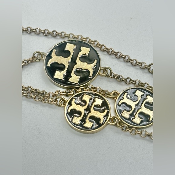 Tory Burch Gold Tone Black Enamel Logo Disk Long Chain Necklace Layer Chain - Picture 3 of 3